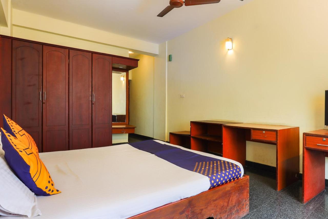 Spot On 64230 Killi Tourist Home Thiruvananthapuram Buitenkant foto