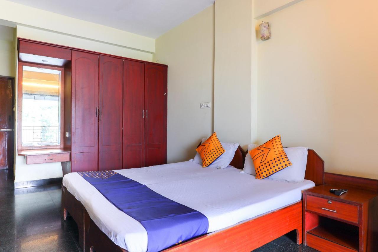 Spot On 64230 Killi Tourist Home Thiruvananthapuram Buitenkant foto
