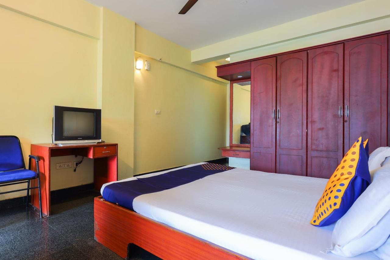 Spot On 64230 Killi Tourist Home Thiruvananthapuram Buitenkant foto